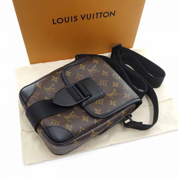 ルイヴィトン/LOUIS VUITTON モノグラム マカサー アーチー メッセンジャー PM ショルダーバッグ 買取参考金額90,000～150,000円前後