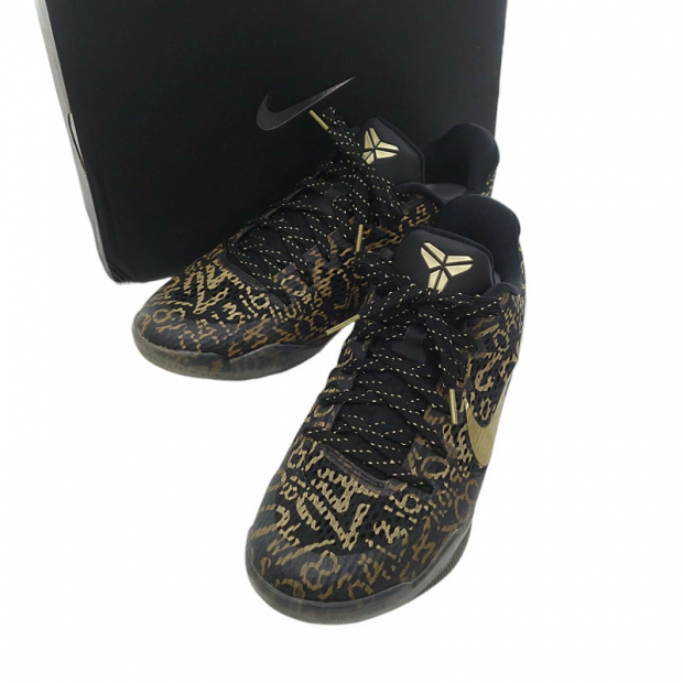 ナイキ NIKE KOBE 11 MAMBA DAY ID コービー マンバ デイ 865773-991 スニーカー 買取金額22,000円